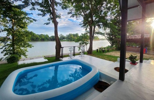 Ratchaburi Villa | 100 m² Villa ∙ 4 bedrooms ∙ 11 guests