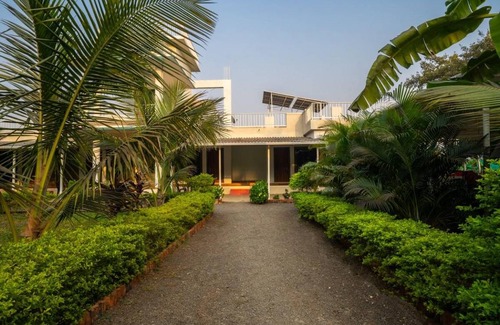 Alibaug Villa | 100 m² Villa ∙ 5 bedrooms ∙ 16 guests