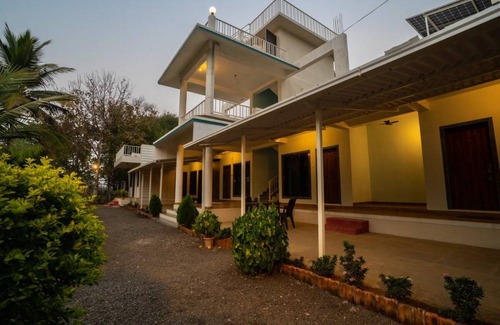 Alibaug Villa | 100 m² Villa ∙ 5 bedrooms ∙ 16 guests