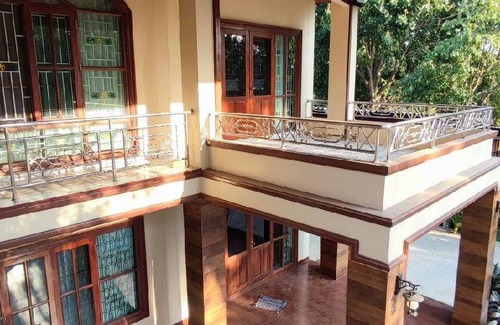 Ban Pong Villa | 100 m² Villa ∙ 5 bedrooms ∙ 15 guests
