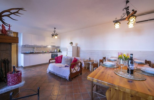 Castelveccana Villa | 100 m² Villa ∙ 2 bedrooms ∙ 4 guests