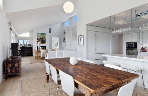 Westhampton Beach Villa | 100 % Oceanfront Luxury Summer Rental in the Hampton, NY
