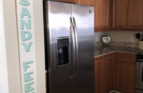 Panama City Beach Condo | 100 PLUS 5 STARS! BEACHFRONT! FREE BEACH CHAIRS! STAND UP SHOWER! FULLY STOCKED!
