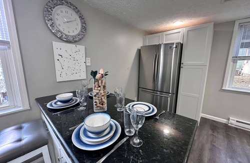 South Shore House | 100% renovated House 8 minutes to downtown
