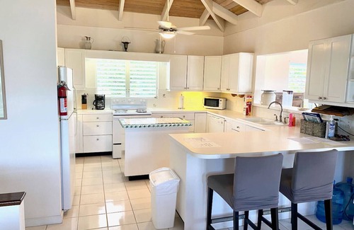 The Bight Villa | 100 Steps to Beautiful Grace Bay Beach!