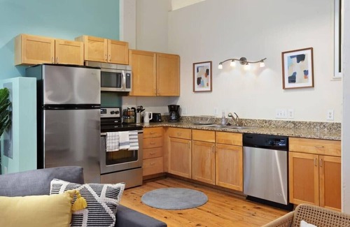 Downtown Apartment | 100 Year-Old Historic Brick 2BR Loft High Ceiling6