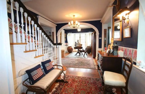 Gulph Mills House | 100 + yr old Georgian Manor w/character