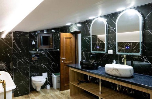 Sinaia Apartment | 1000 m² Apartment ∙ 9 bedrooms ∙ 22 guests