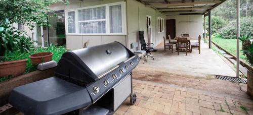 Hacketts Gully House | 1000 m² House ∙ 4 bedrooms ∙ 8 guests