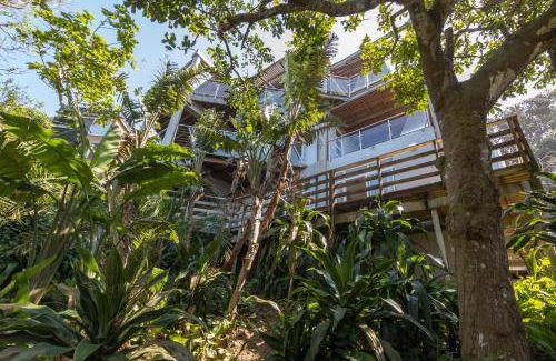Zinkwazi Beach House | 1000 m² House ∙ 5 bedrooms ∙ 10 guests