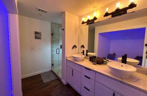 MLK House | 1000 m² House ∙ 1 bedroom ∙ 13 guests