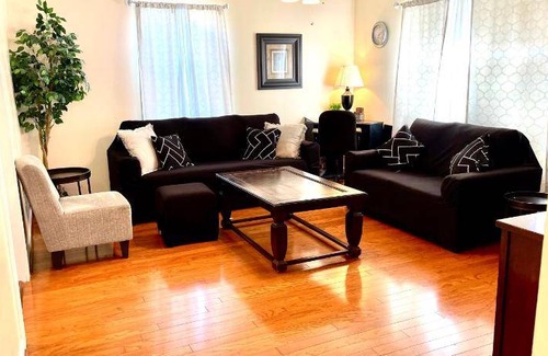 Havelock House | 1000 m² House ∙ 3 bedrooms ∙ 6 guests