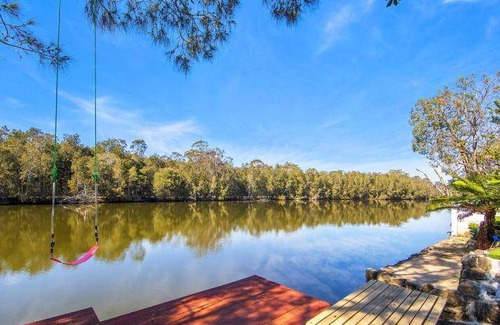 Wyong House | 1000 m² House ∙ 3 bedrooms ∙ 8 guests