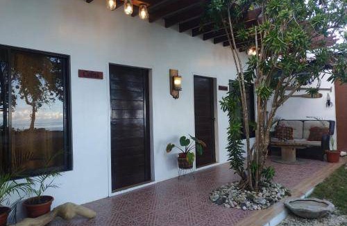 Samboan House | 1000 m² House ∙ 4 bedrooms ∙ 11 guests