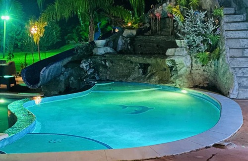 Cuyamel Villa | 1000 m² Villa ∙ 9 bedrooms ∙ 30 guests