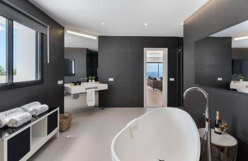 San Eugenio Villa | 1000 m² Villa ∙ 10 bedrooms ∙ 20 guests