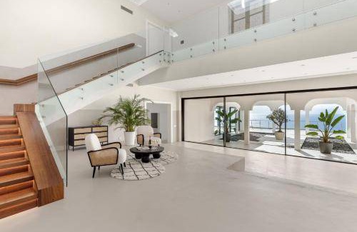 San Eugenio Villa | 1000 m² Villa ∙ 10 bedrooms ∙ 20 guests