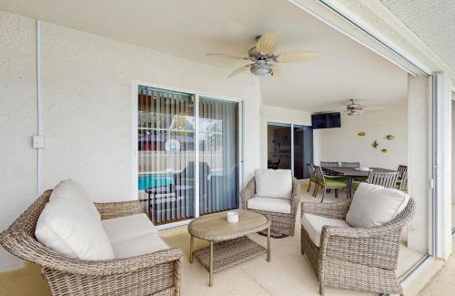 Trafalgar House | 1006 SW 8th Ct