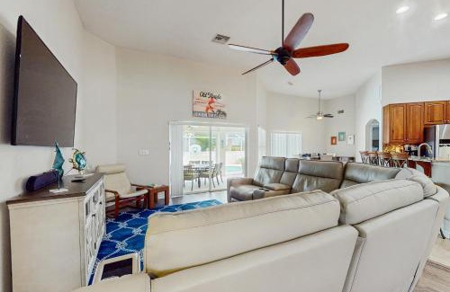 Trafalgar House | 1006 SW 8th Ct