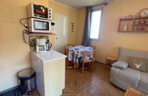 Le Sauze Apartment | 100m from resort center, 4th floor, tv, ski locker, 25m², Sauze - Super Sauze