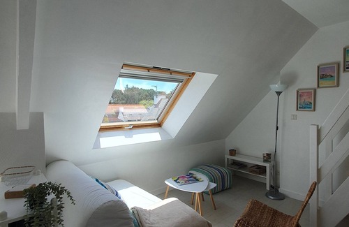 Larmor-Plage Apartment | 100m from the sea, bright apartment with sea view