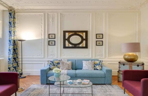 8th Arrondissement Apartment | 100sq.mt 2BR : Parisian Elegance in the Heart of the Triangle d’Or