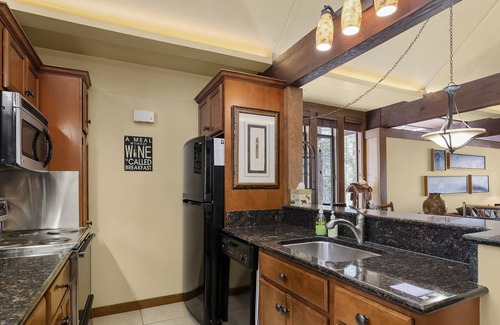Incline Village Condo | 101 Crystal Shores Villas - Highly sought after and gated Lakefront Condo