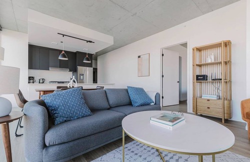 West Loop Apartment | 101 m² Apartment ∙ 2 bedrooms ∙ 4 guests