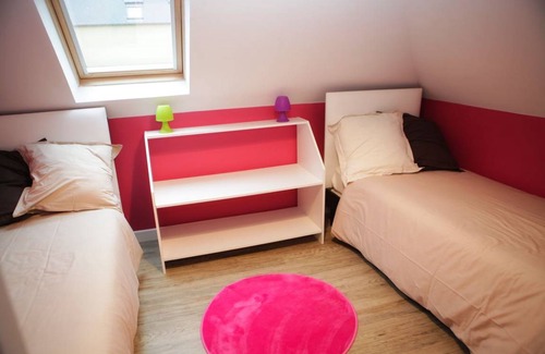 Langoat House | 101 m² Gîte ∙ 3 bedrooms ∙ 7 guests