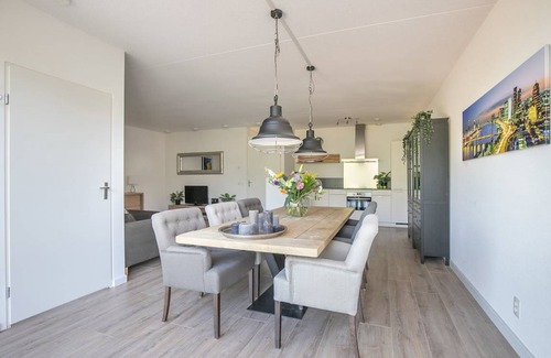 Municipality of Capelle aan den IJssel Apartment | 101 m² Apartment ∙ 4 bedrooms ∙ 2 guests