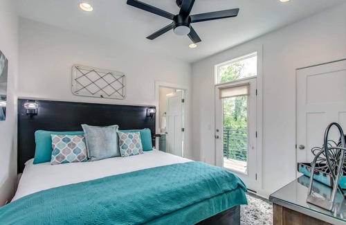 Katie Hill Neighborhood House | 101 m² House ∙ 2 bedrooms ∙ 8 guests