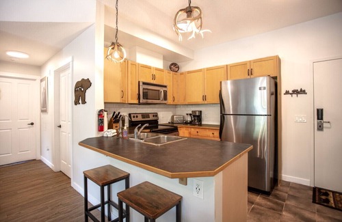 Canmore Condo | 102 - 101 Montane Road · Stunning condo w/Pool, Hot Tubs, Gym