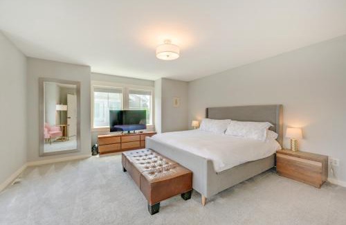 Renton House | 102 - Charming and Fun Family Oasis Near Downtown