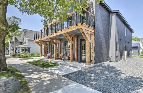 Elkhart Lake Apartment | 102 m² Apartment ∙ 3 bedrooms ∙ 9 guests