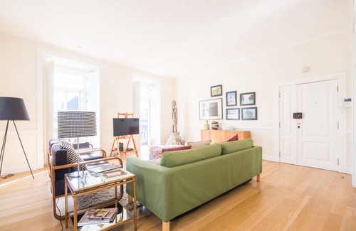 Encarnacao Apartment | 102 m² Apartment ∙ 1 bedroom ∙ 2 guests