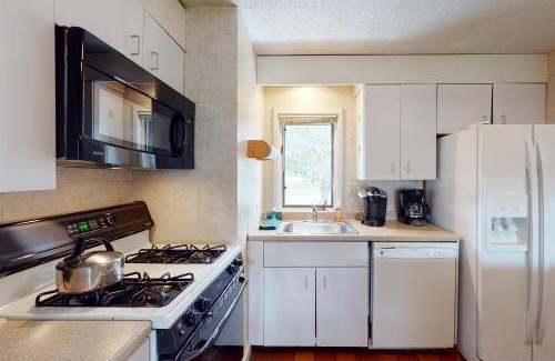 Stowe Area Apartment | 102 m² Apartment ∙ 2 bedrooms ∙ 8 guests