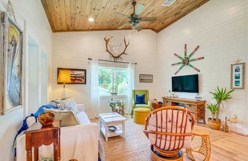 Yankeetown Cottage | 102 m² Cabin ∙ 2 bedrooms ∙ 6 guests