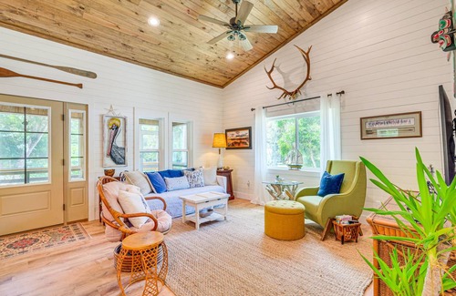 Yankeetown Cottage | 102 m² Cabin ∙ 2 bedrooms ∙ 6 guests