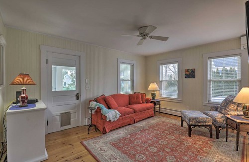 Kennebunk Cottage | 102 m² Cabin ∙ 2 bedrooms ∙ 4 guests
