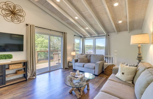 Talladega Cottage | 102 m² Cabin ∙ 2 bedrooms ∙ 6 guests