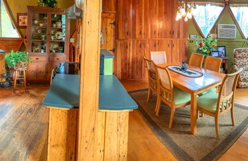 Grassy Creek House | 102 m² House ∙ 1 bedroom ∙ 5 guests