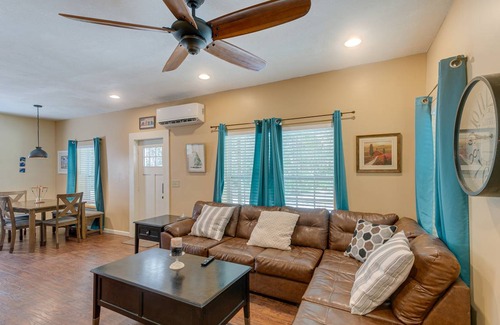 Darien House | 102 m² House ∙ 3 bedrooms ∙ 6 guests