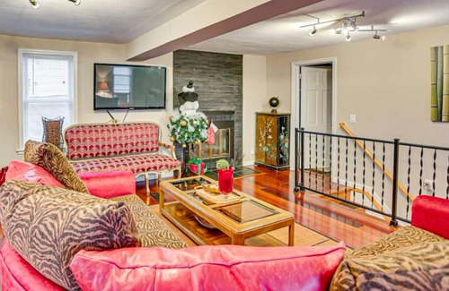 Golden Valley House | 102 m² House ∙ 3 bedrooms ∙ 5 guests