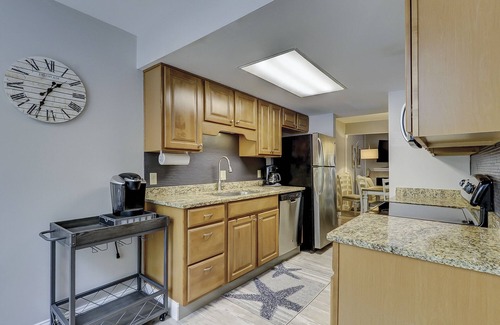 Shipyard Plantation Condo | 103 Beachwalk Remodeled Beach! Near Pool 2 BR 2.5 BA Bikes & Beach Gear included