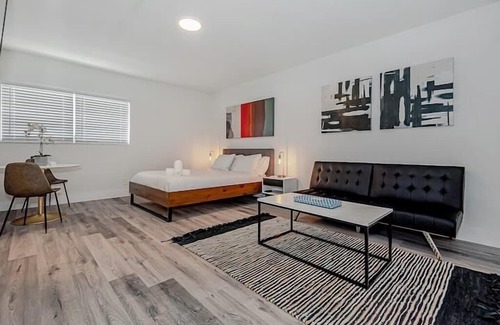Deerfield Beach House | 103 BEAUTIFUL & NEWLY RENOVATED BEACH WALK STUDIO in Deerfield Beach