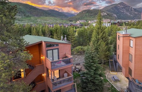 Mountain House Condo | 103 m² Condo ∙ 3 bedrooms ∙ 9 guests