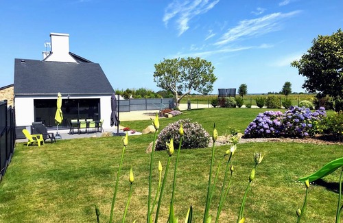 Coatreven House | 103 m² Gîte ∙ 3 bedrooms ∙ 7 guests