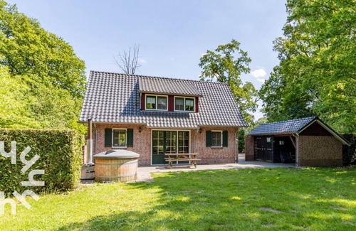 Winterswijk Woold House | 103 m² House ∙ 12 guests