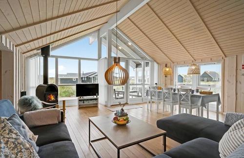 Vrist Strand House | 103 m² House ∙ 3 bedrooms ∙ 6 guests