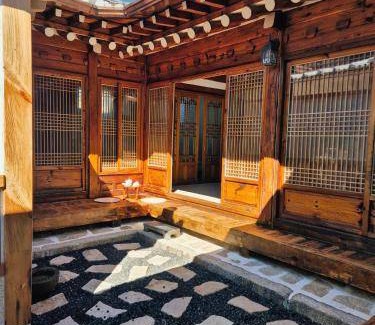 Samcheong-dong House | 103 m² House ∙ 2 bedrooms ∙ 6 guests